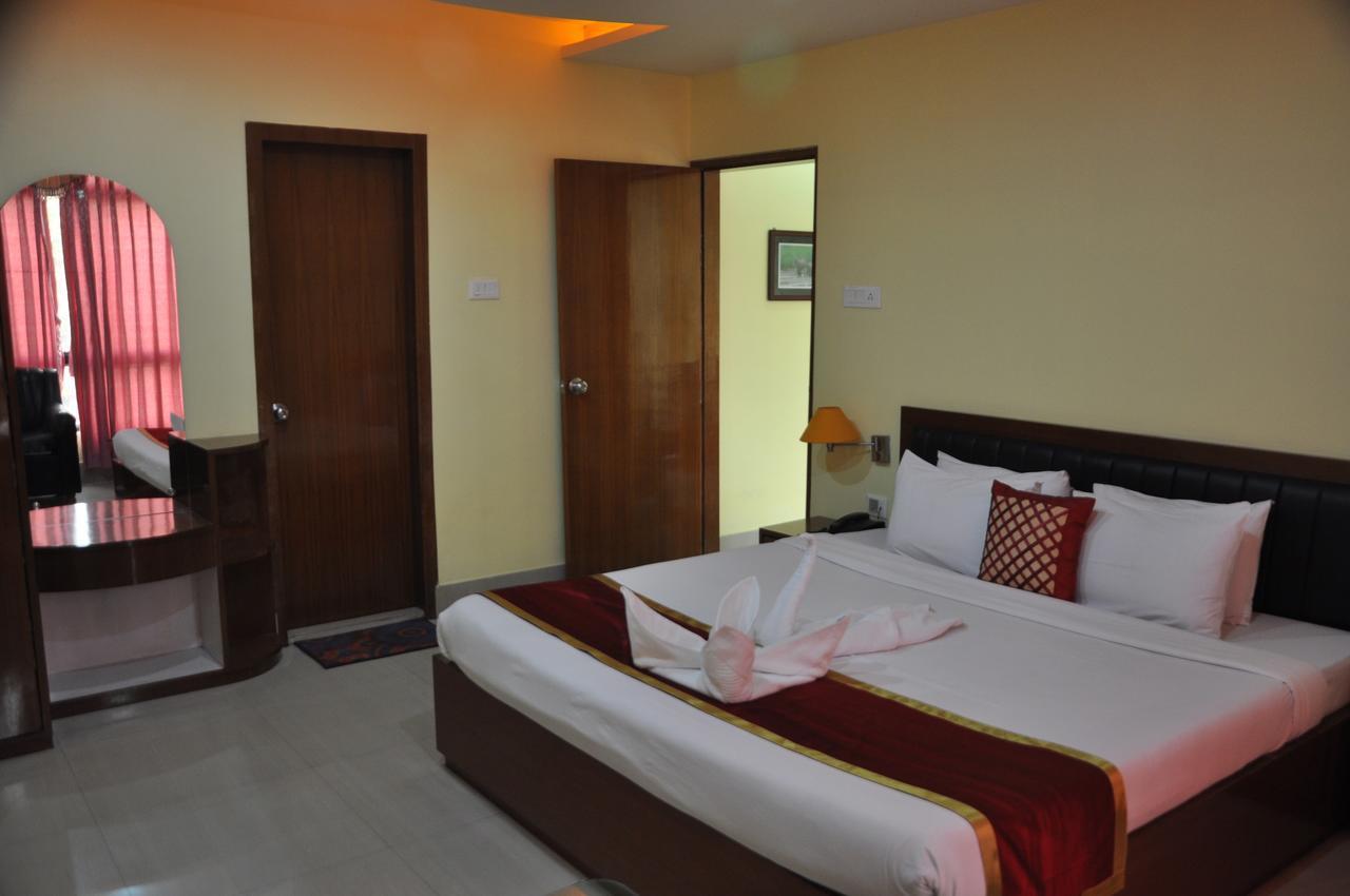 Hotel Dooars Mountain Alipur Duar Екстер'єр фото