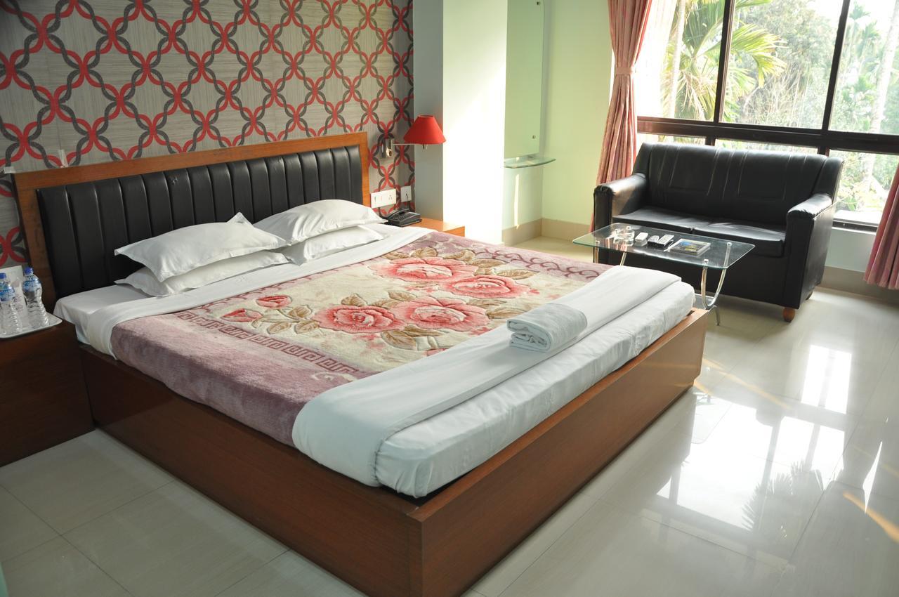 Hotel Dooars Mountain Alipur Duar Екстер'єр фото
