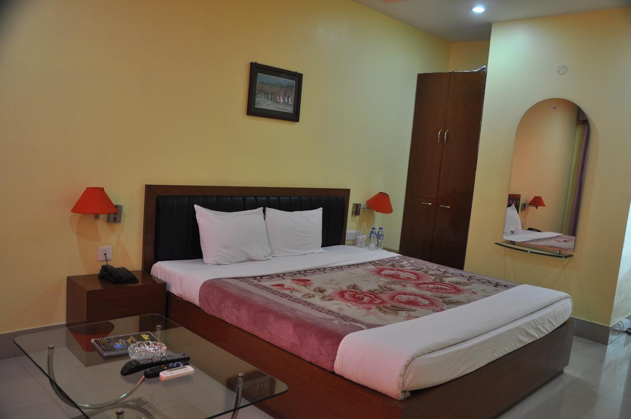 Hotel Dooars Mountain Alipur Duar Екстер'єр фото