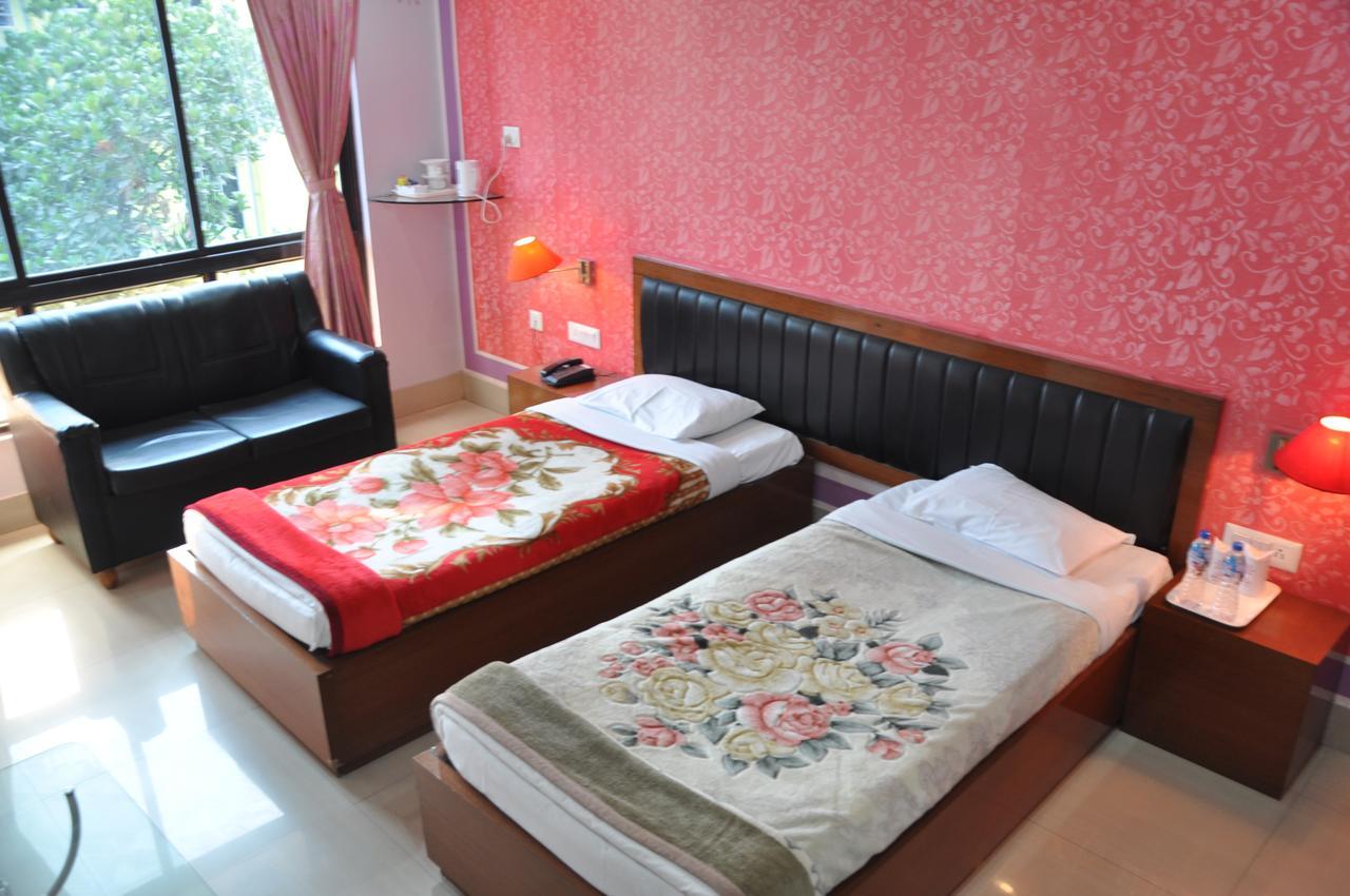 Hotel Dooars Mountain Alipur Duar Екстер'єр фото