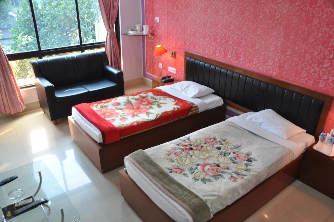 Hotel Dooars Mountain Alipur Duar Екстер'єр фото