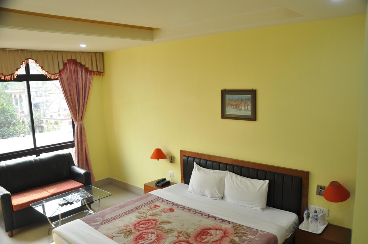 Hotel Dooars Mountain Alipur Duar Екстер'єр фото