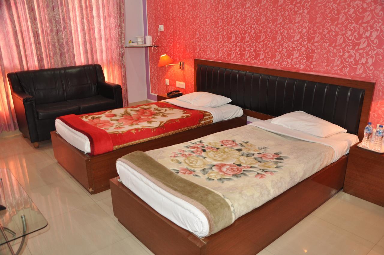 Hotel Dooars Mountain Alipur Duar Екстер'єр фото