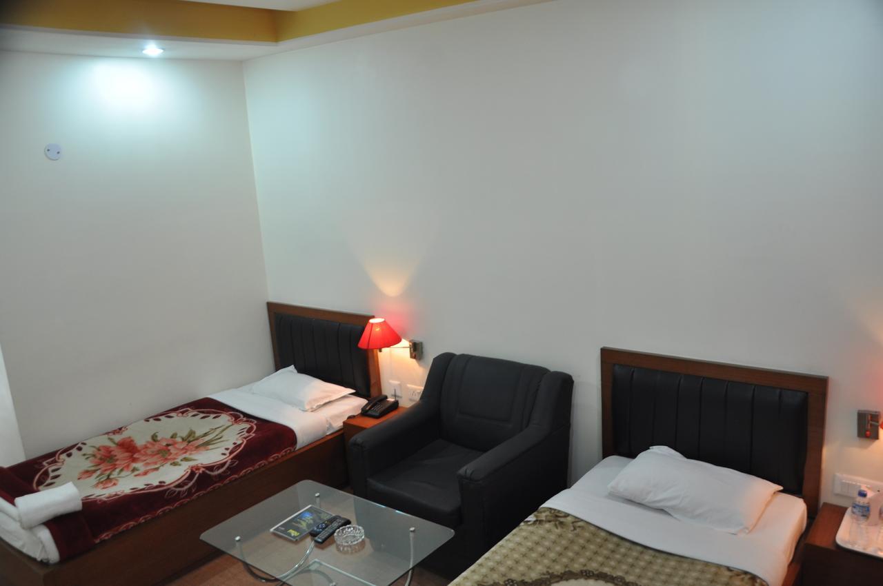 Hotel Dooars Mountain Alipur Duar Екстер'єр фото